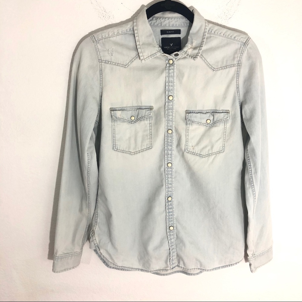 American Eagle Distressed Button Down Small - image 1